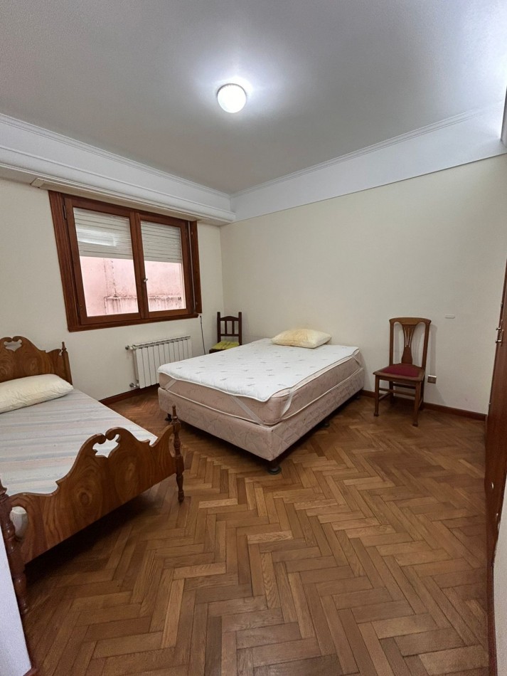 EXCELENTE DEPARTAMENTO DE 3 AMBIENTES CON DEPENDENCIA DE SERVICIO Y COCHERA- ZONA TORREON- VISTA PLENA AL  MAR