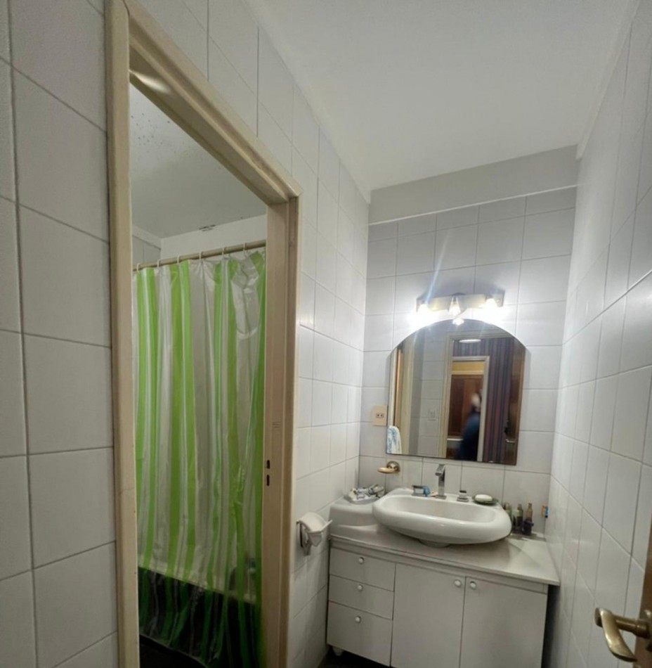  VENTA DEPARTAMENTO DE 4 AMBIENTES - SEMIPISO CON BALCON Y DEPENDENCIA A METROS DE PLAZA MITRE