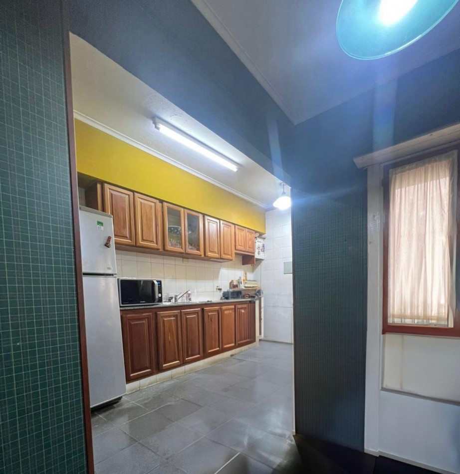  VENTA DEPARTAMENTO DE 4 AMBIENTES - SEMIPISO CON BALCON Y DEPENDENCIA A METROS DE PLAZA MITRE