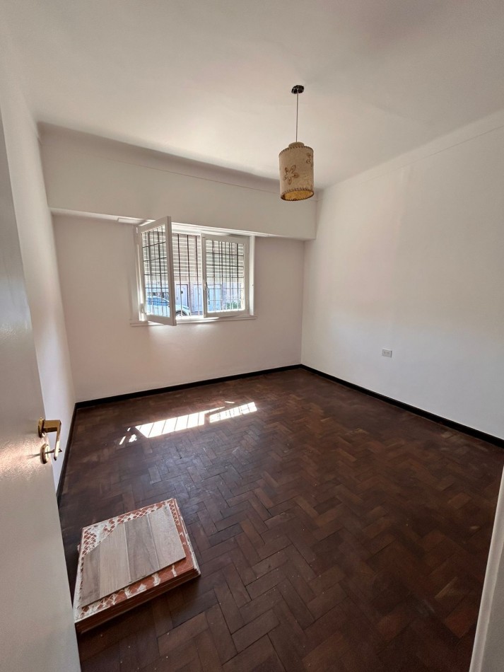 ALQUILER PARA USO COMERCIAL CASA DE 4 AMBIETES EN FUNES Y 11 DE SEPTIEMBRE