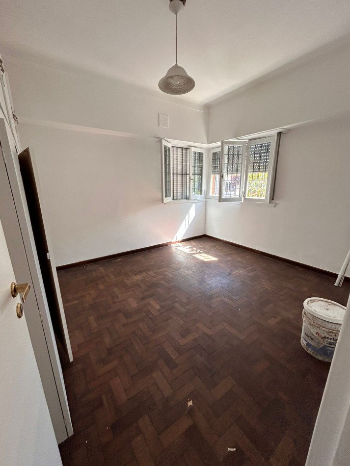 ALQUILER PARA USO COMERCIAL CASA DE 4 AMBIETES EN FUNES Y 11 DE SEPTIEMBRE