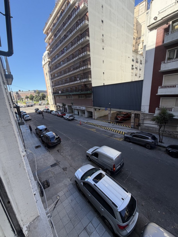 ALQUILER DEPARTAMENTO DE 1 AMBIENTE CON COCHERA EN TUCUMAN Y BROWN