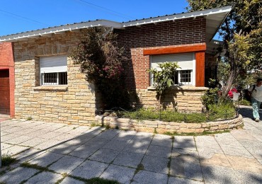 ALQUILER PARA USO COMERCIAL CASA DE 4 AMBIETES EN FUNES Y 11 DE SEPTIEMBRE