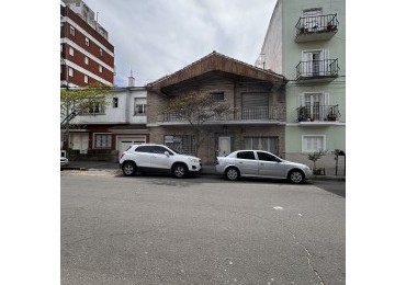 Venta Chalet de 5 ambientes en 9 de Julio y España 